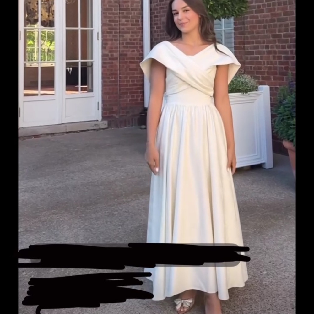 Elegant White Off-Shoulder Wrap Bodice Midi-Maxi Dress NWOT